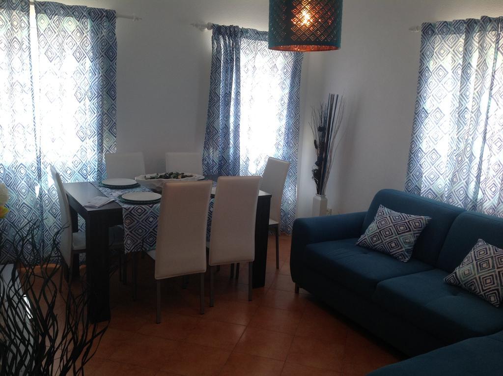 Sea house Apartment เซซิมบรา ภายนอก รูปภาพ